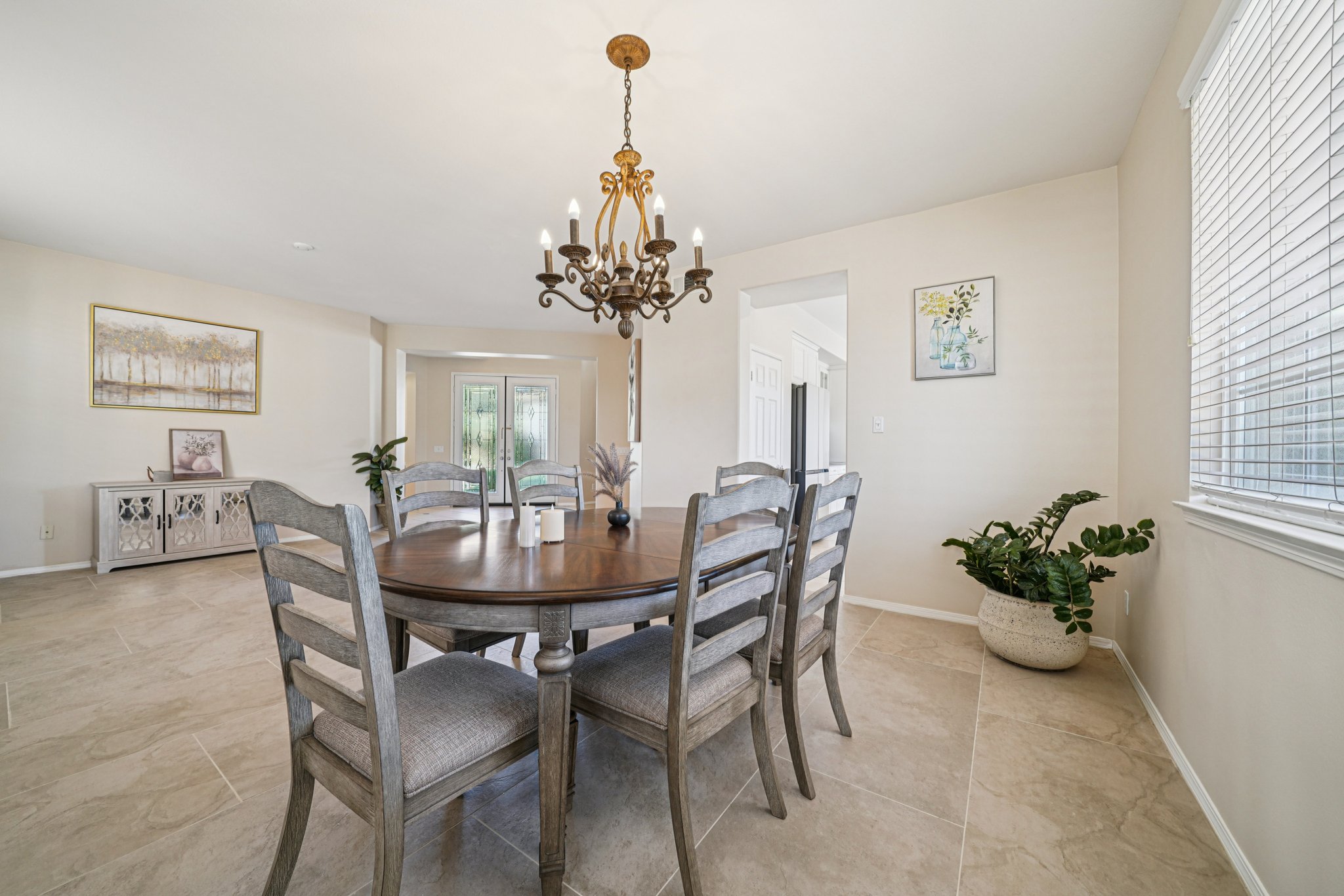 Tiburcio Dr-S0611-020.jpg