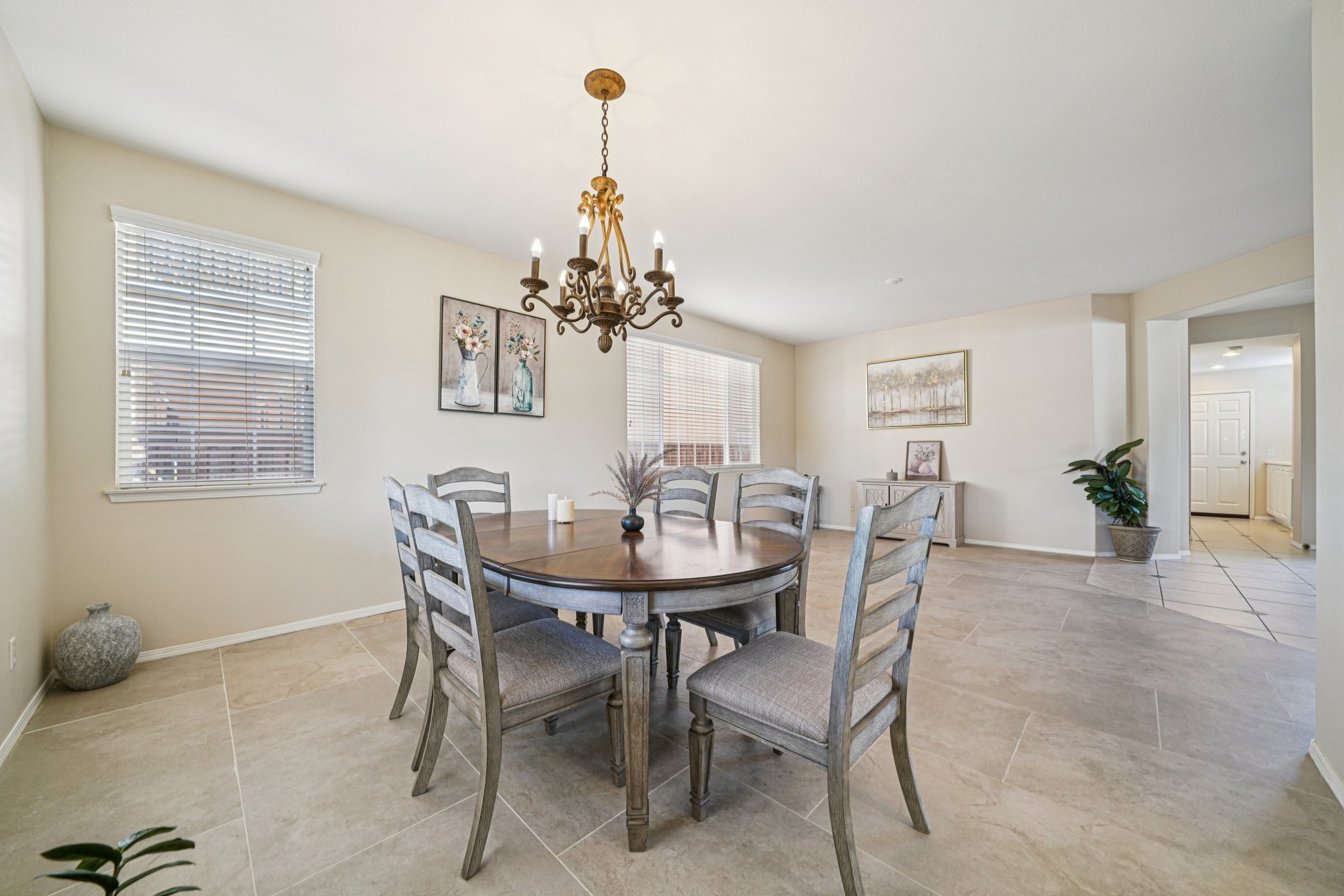 Tiburcio Dr-S0611-021.jpg