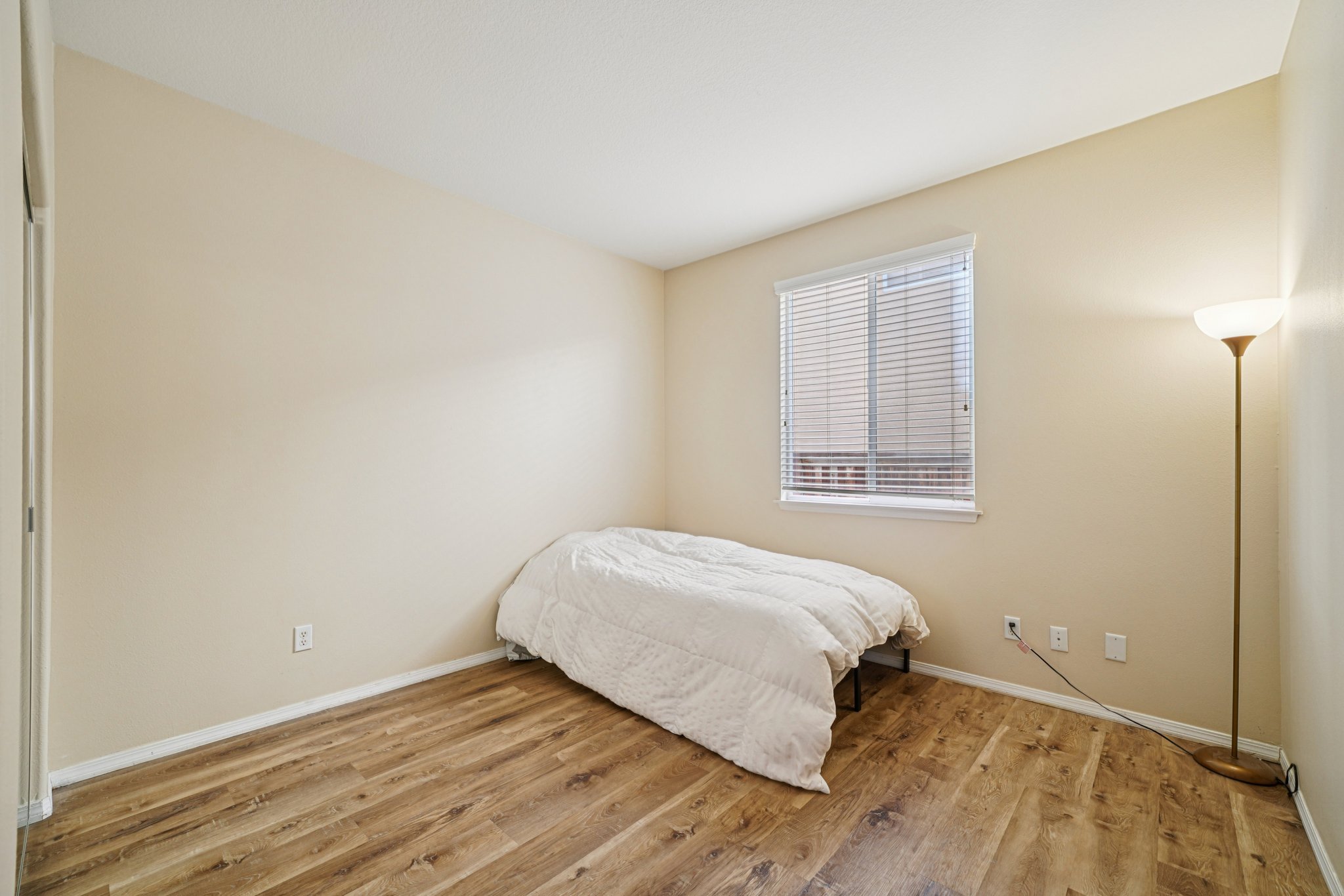 Tiburcio Dr-S0611-031.jpg