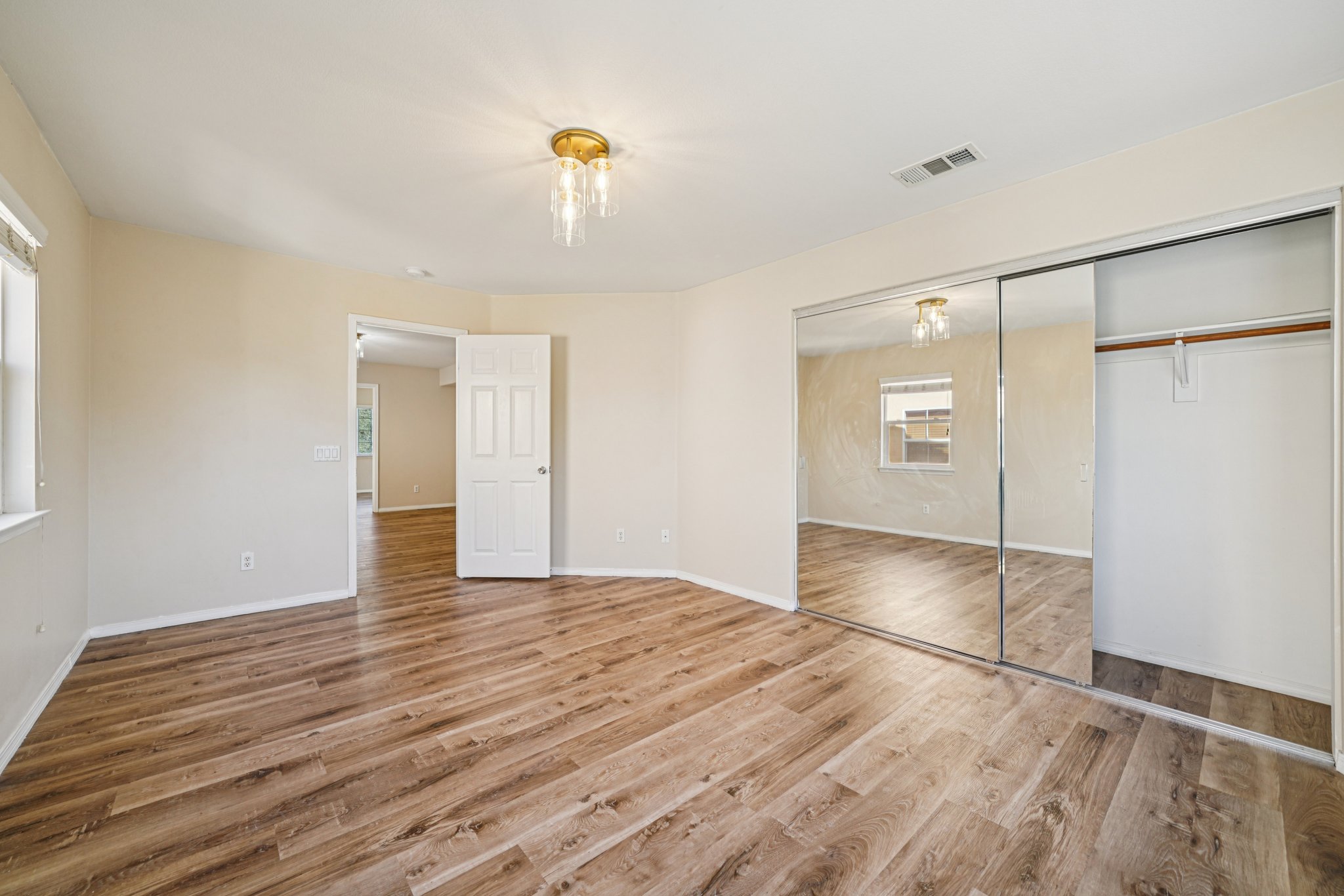 Tiburcio Dr-S0611-040.jpg