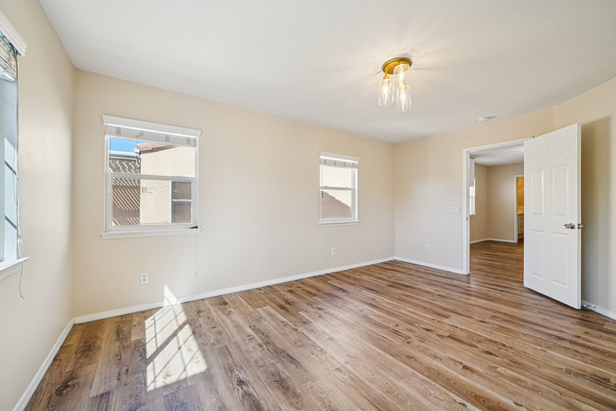 Tiburcio Dr-S0611-041.jpg