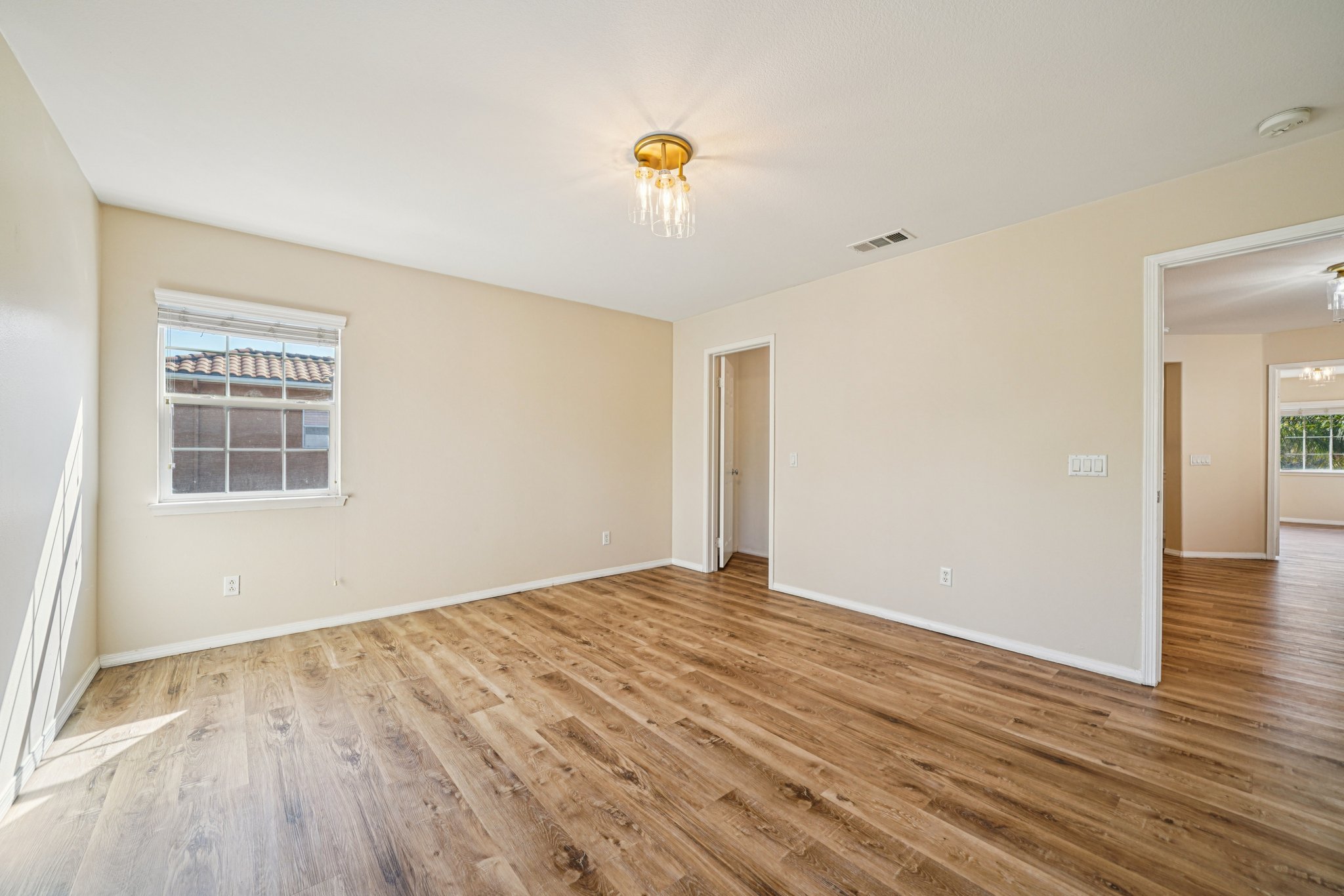 Tiburcio Dr-S0611-047.jpg