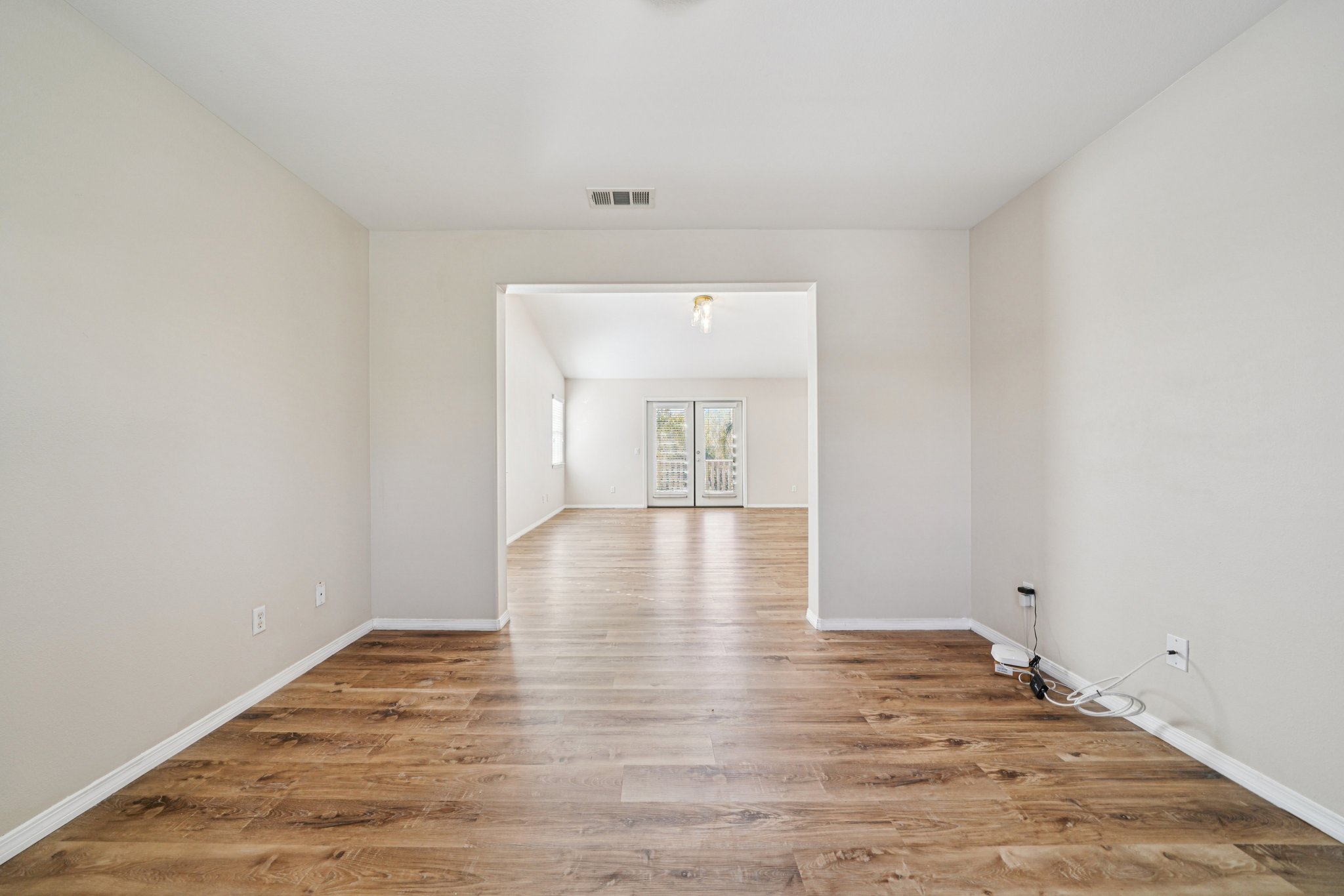 Tiburcio Dr-S0611-052.jpg