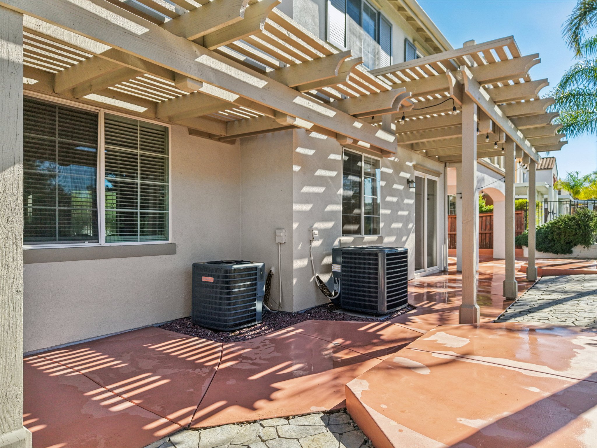 Tiburcio Dr-S0611-070.jpg