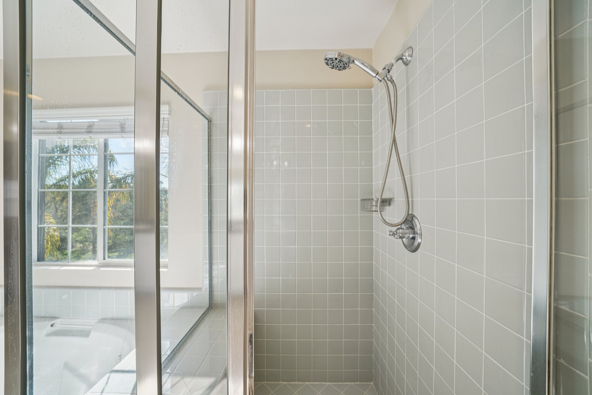 Tiburcio Dr-S0911-1-008.jpg