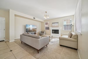 Tiburcio Dr-S0611-012.jpg