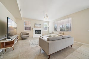 Tiburcio Dr-S0611-014.jpg