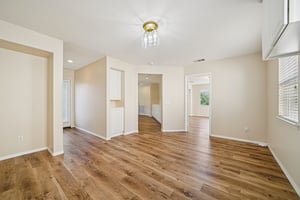 Tiburcio Dr-S0611-044.jpg