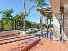 Tiburcio Dr-S0611-068.jpg