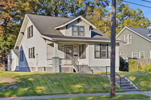  Photo 0