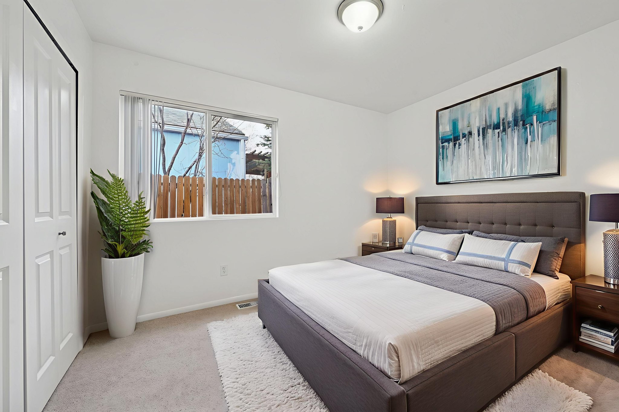 _DSC5788 virtually staged.jpeg