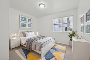 _DSC5782 virtually staged.jpeg