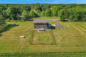  Photo 47