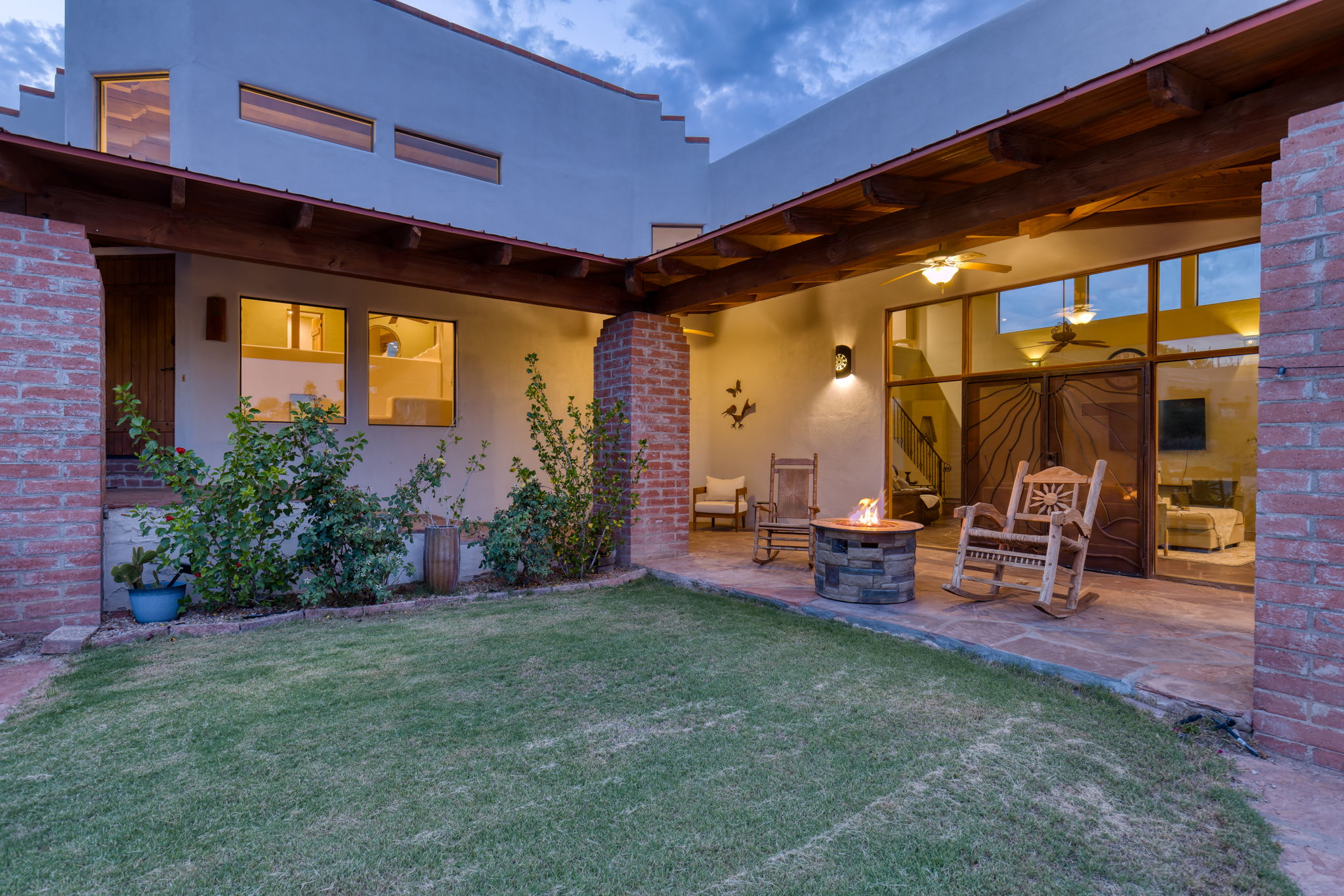 Front Court Yard off Family Room