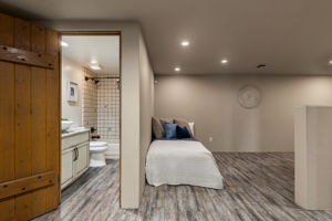 Guest Quarters with full bath