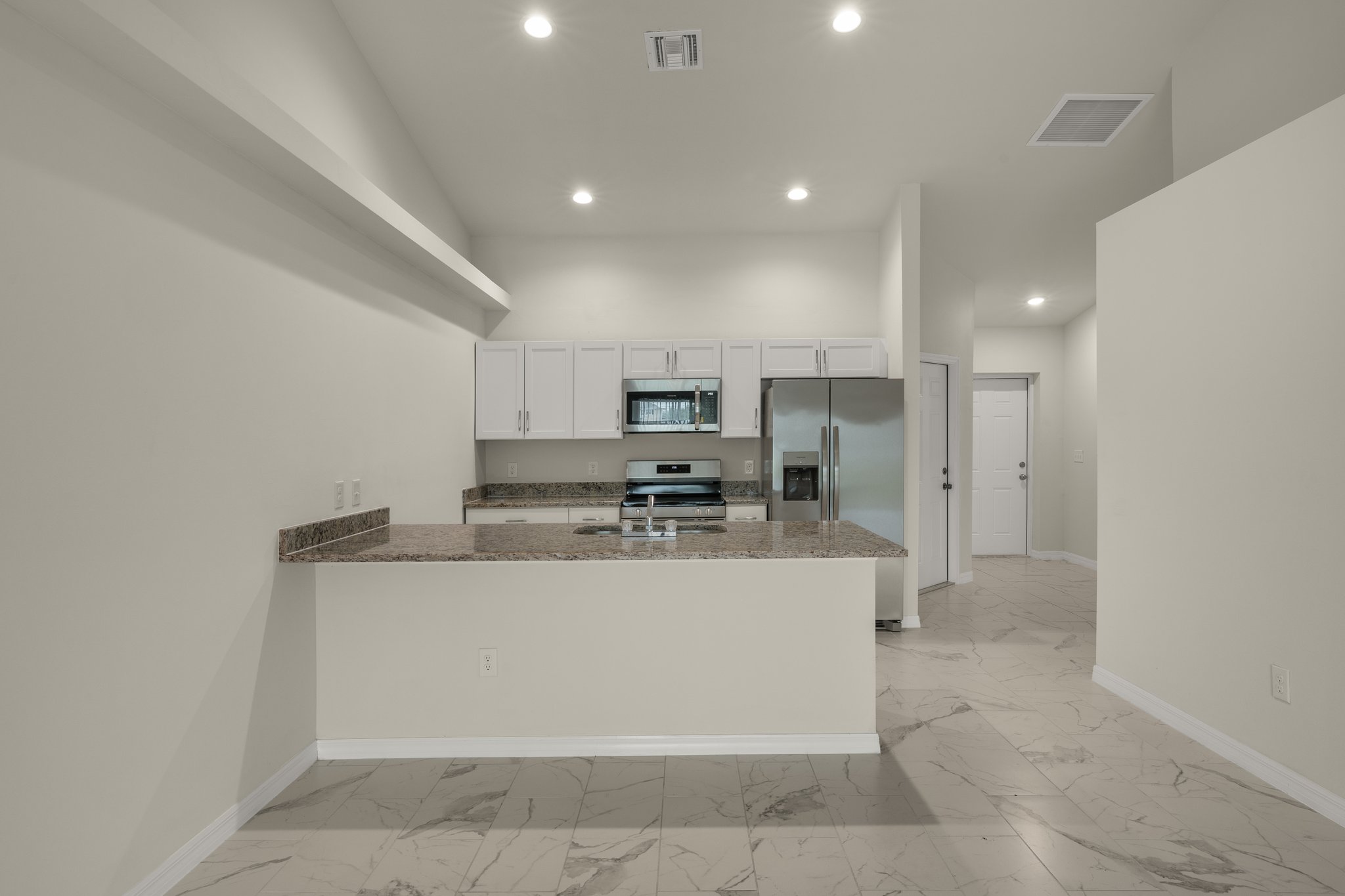 Breakfast Bar 2.jpg