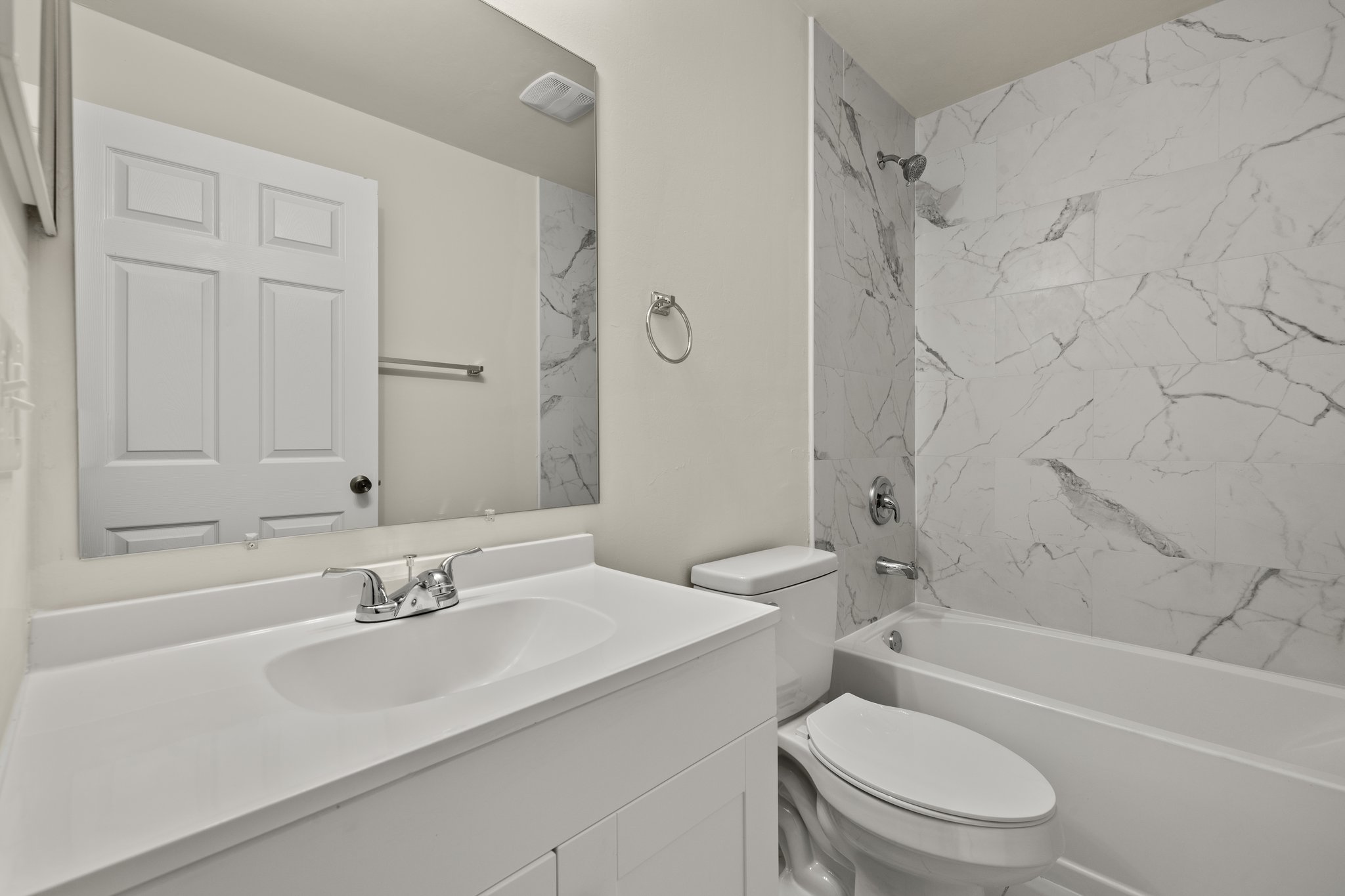 Guest Bathroom 4.jpg