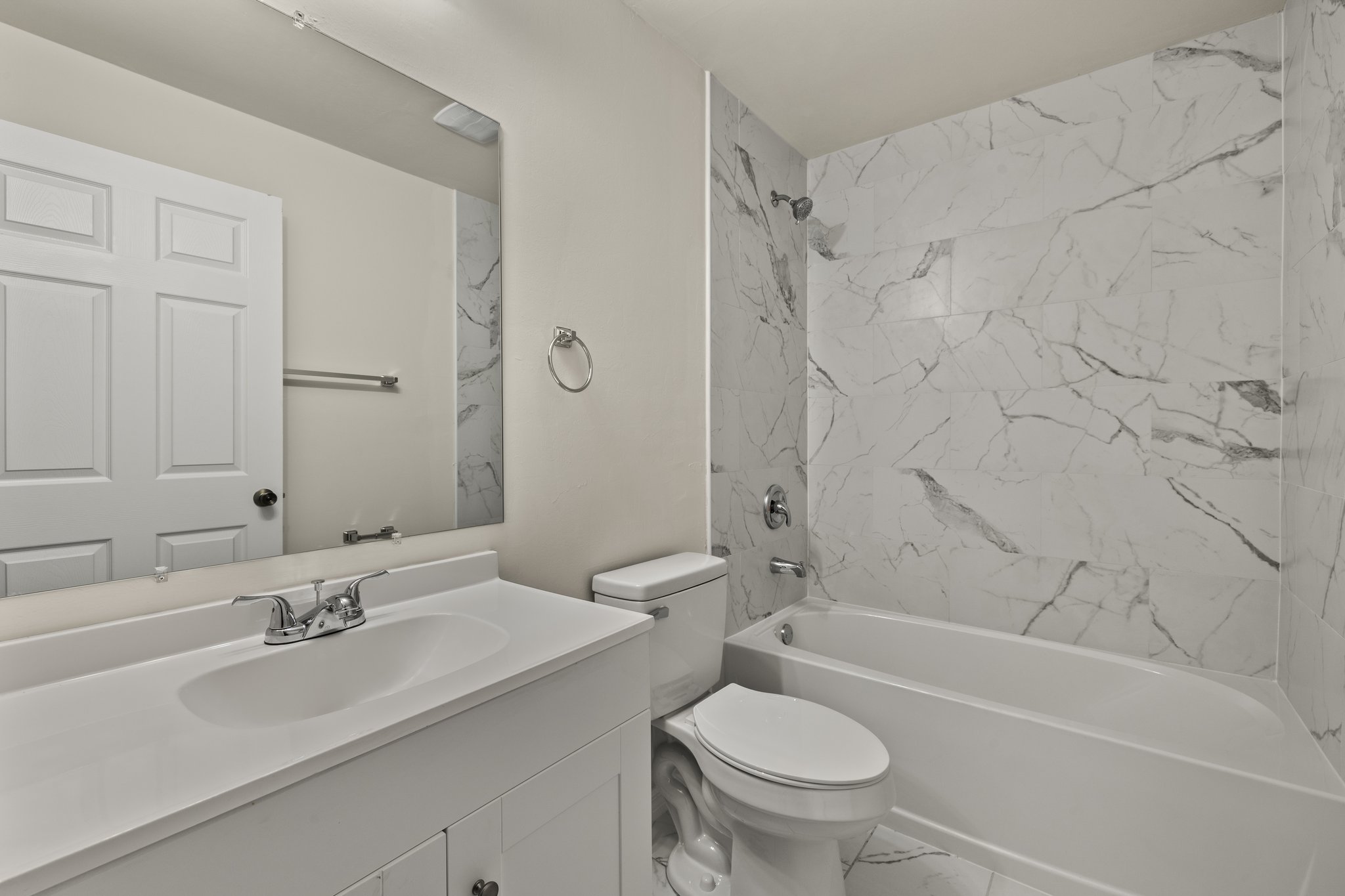 Guest Bathroom 5.jpg