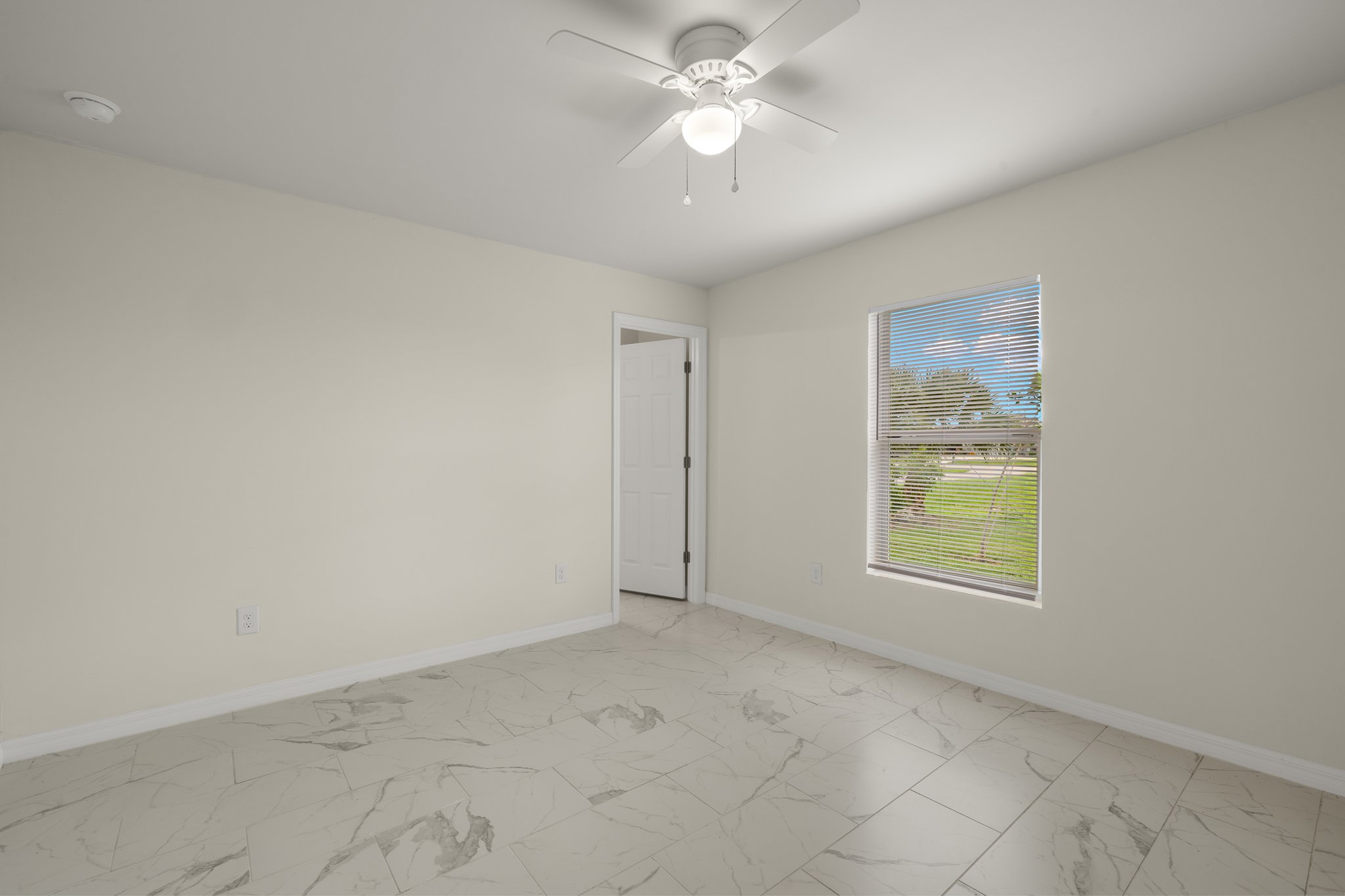 Guest Bedroom 3.jpg