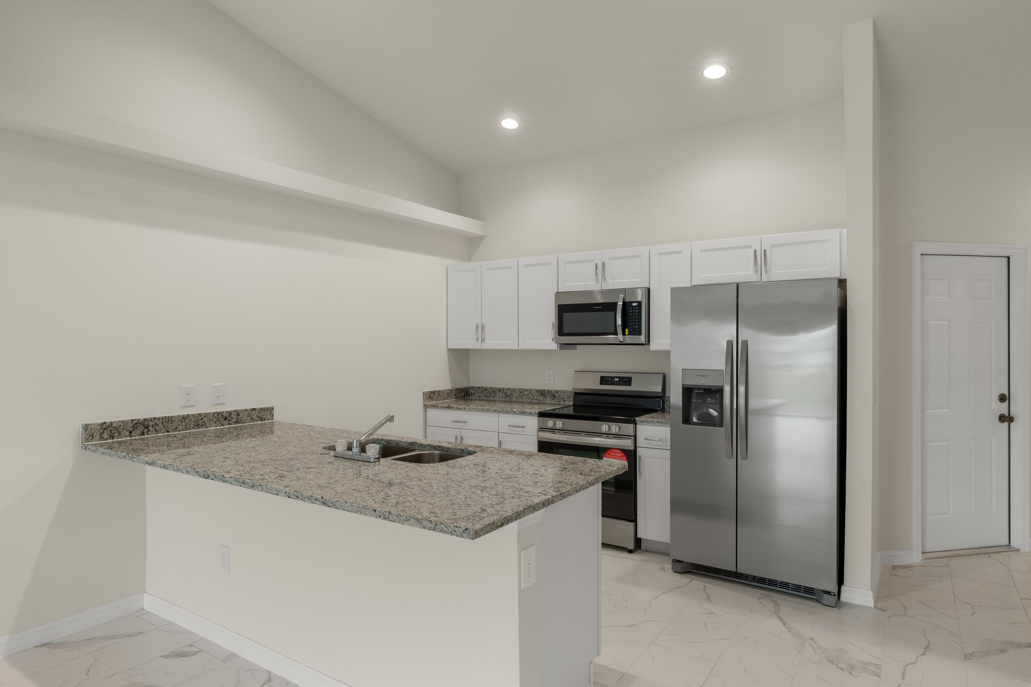 Kitchen 4 of 4.jpg