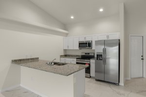 Kitchen 4 of 4.jpg