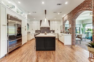 Open Design Kitchen - Calacatta Marble