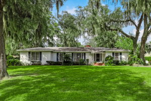 Welcome to 4539 Ortega Forest Dr