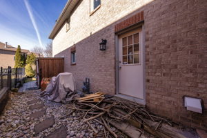 454 Doyle Ct, Newmarket, ON L3X 1V1, Canada Photo 100