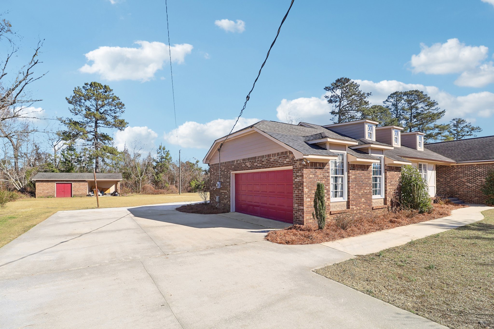 Woodberry Dr NE-S1701-004.jpg