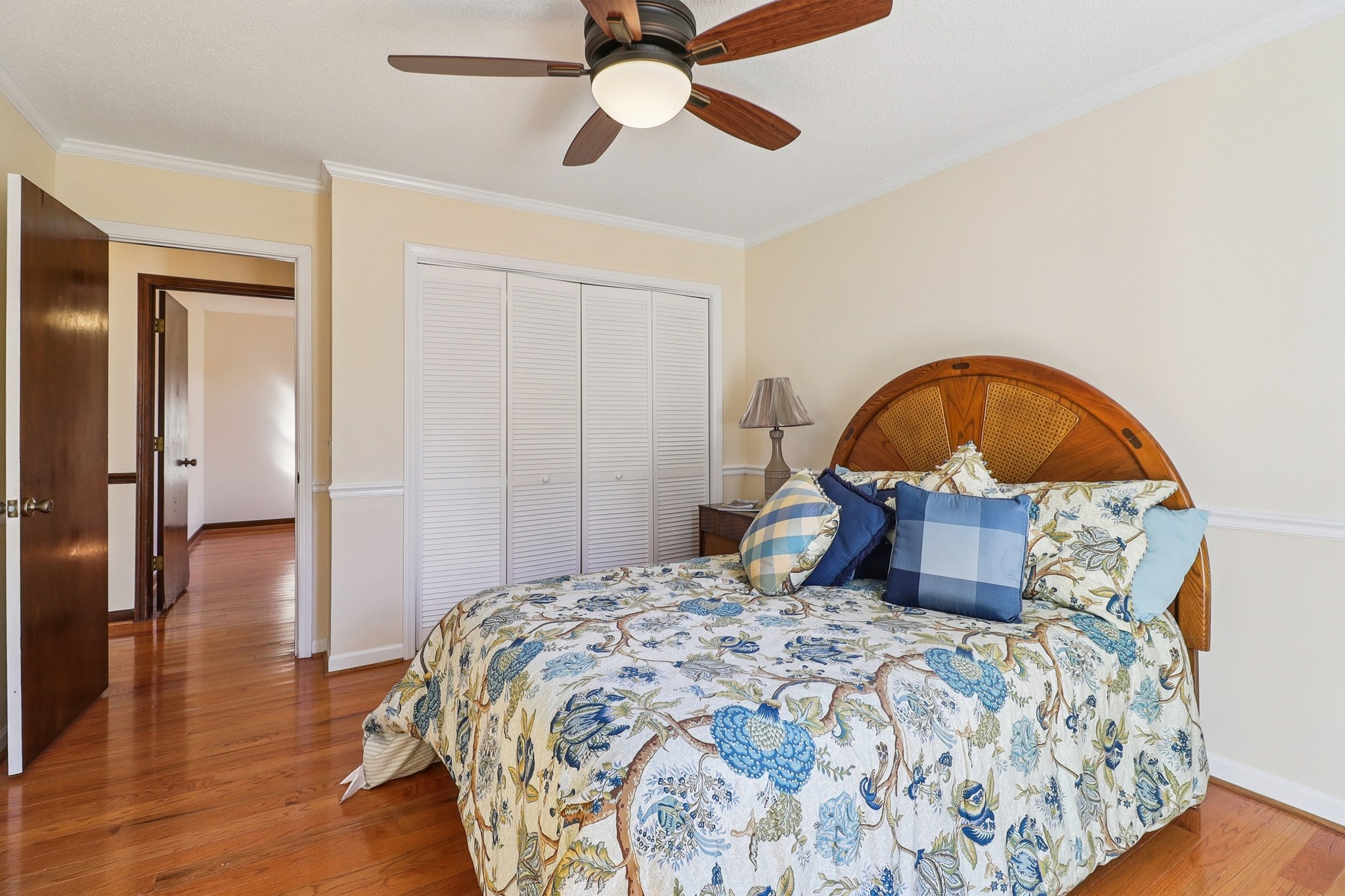 Woodberry Dr NE-S1701-037.jpg