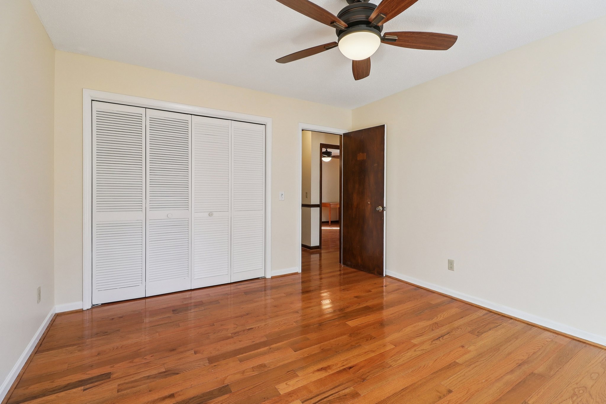 Woodberry Dr NE-S1701-040.jpg