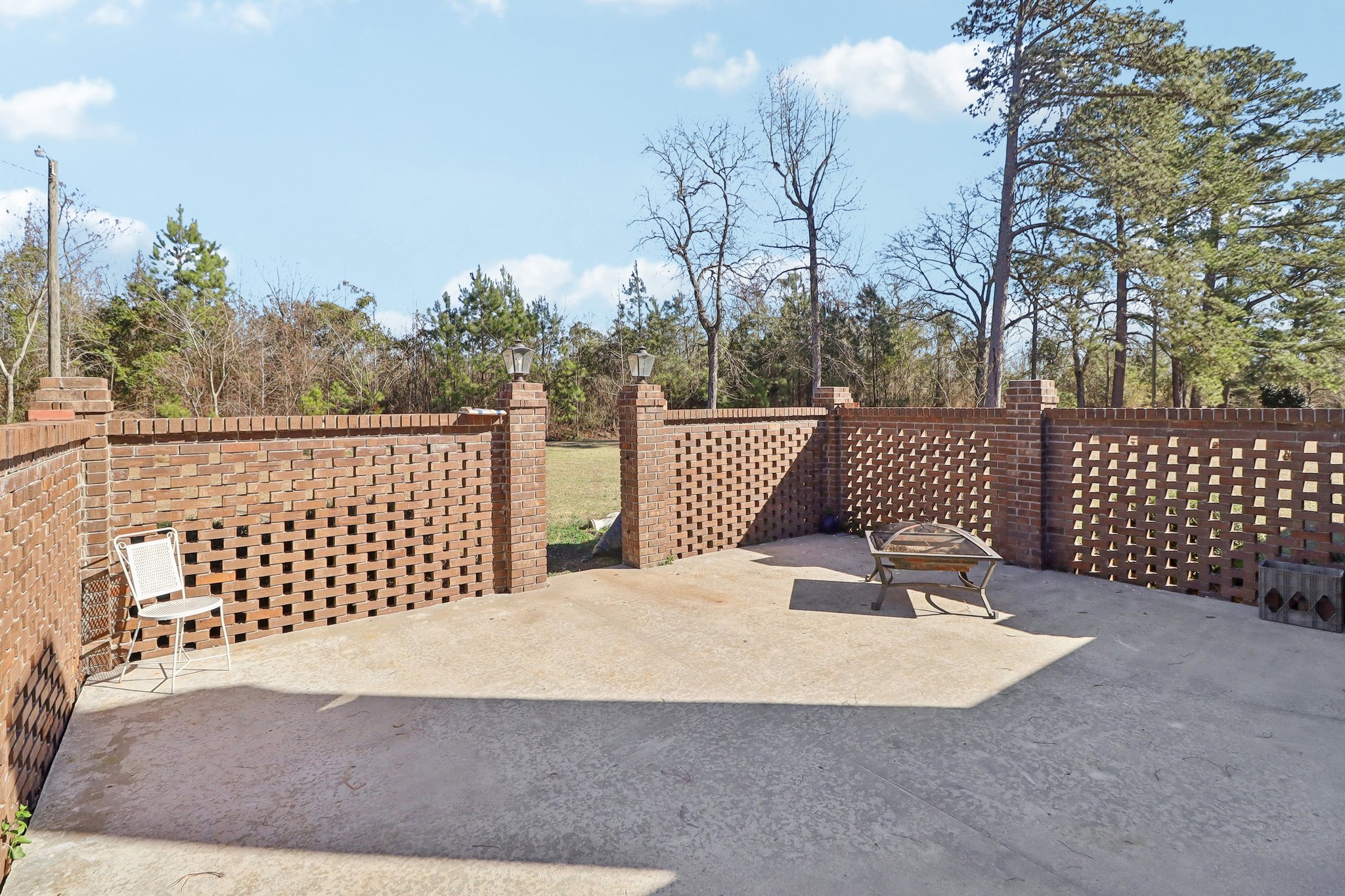 Woodberry Dr NE-S1701-054.jpg