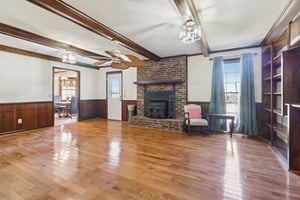 Woodberry Dr NE-S1701-012.jpg