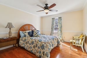 Woodberry Dr NE-S1701-036.jpg