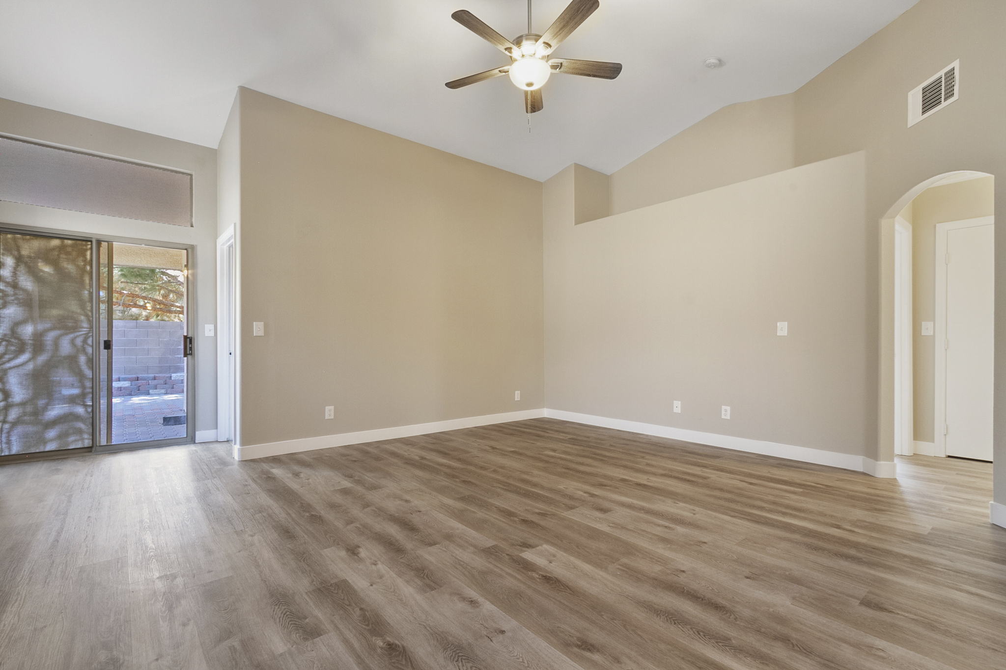 4540 Possum Berry Ln, North Las Vegas, NV 89081, USA Photo 4