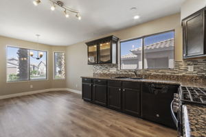 4540 Possum Berry Ln, North Las Vegas, NV 89081, USA Photo 9