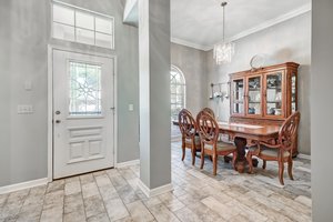 Foyer/Dining Room