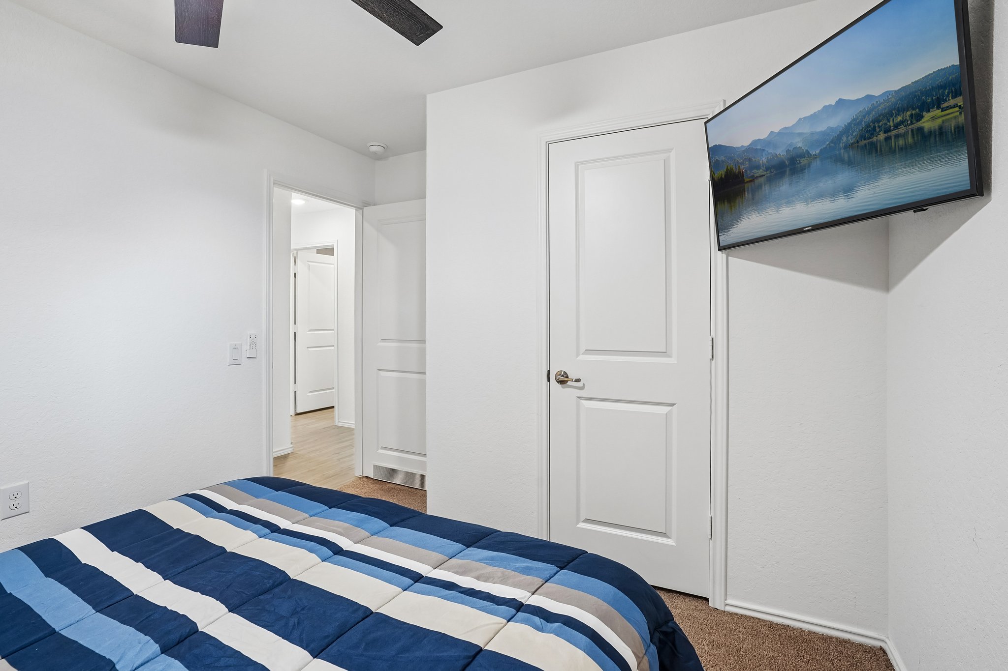 Martin Wy-S2906-022.jpg