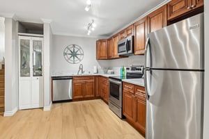 Collwood Blvd 55-S2904-012.jpg