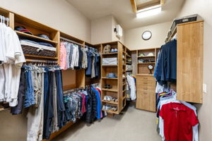  Primary Closet 2