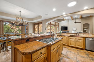Kitchen 4