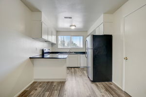 S Atherton Dr-018