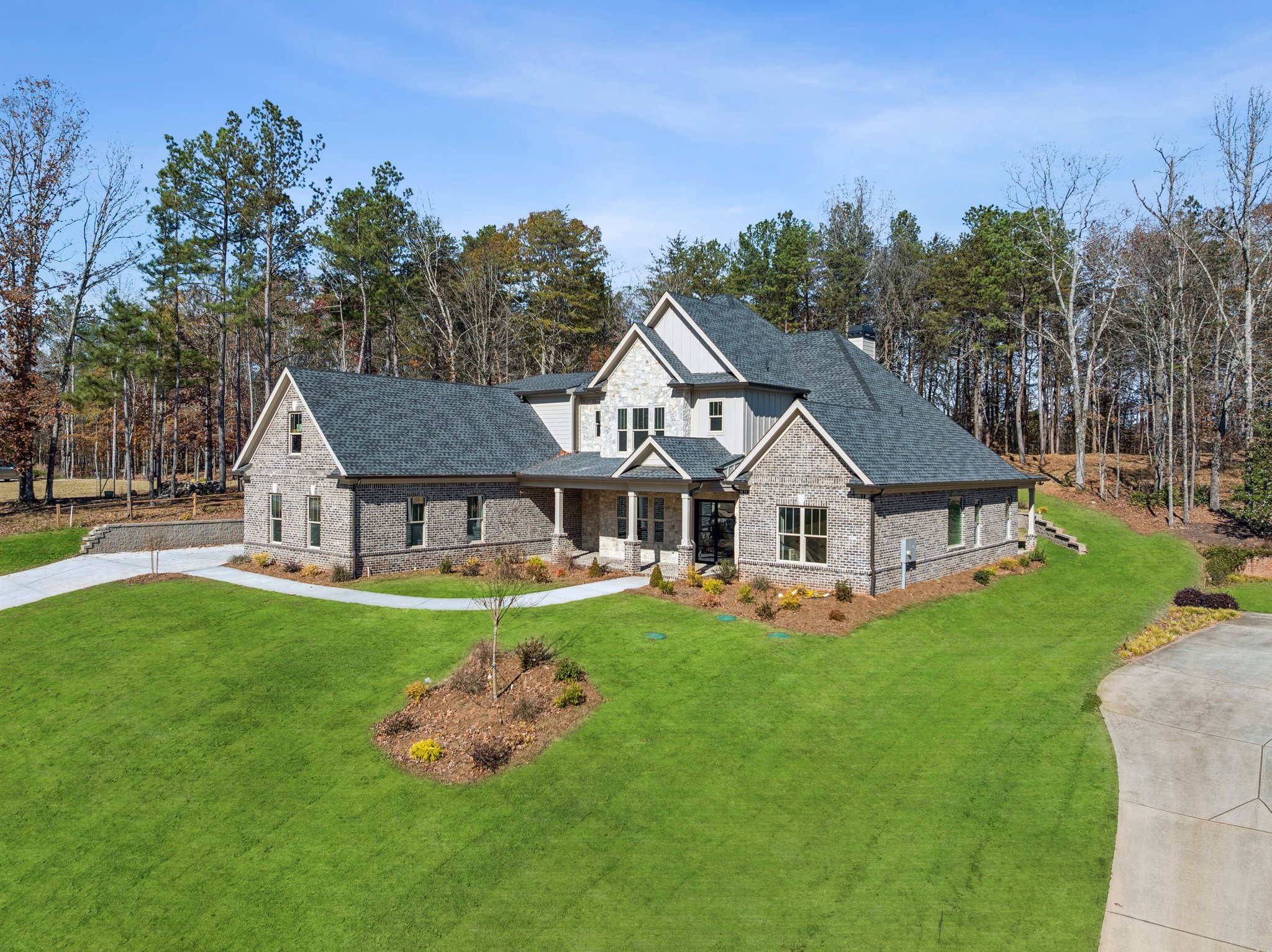 Local_Flavor_films-4546 Fawn Path, Gainesville, GA 30506-106.jpg