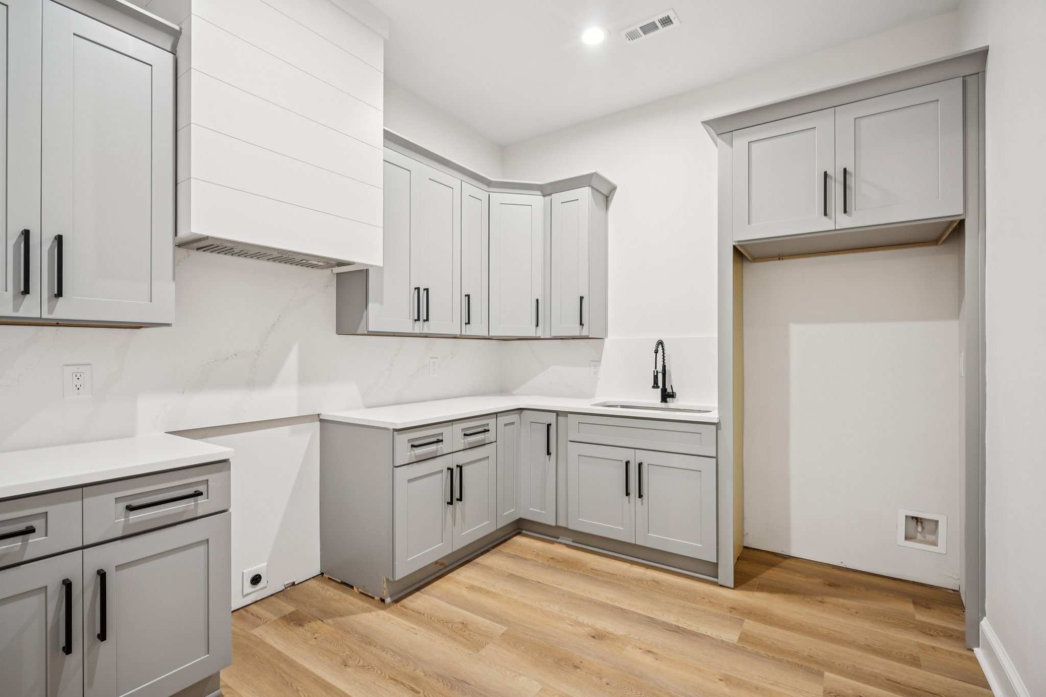 Local_Flavor_films-4546 Fawn Path, Gainesville, GA 30506-186.jpg