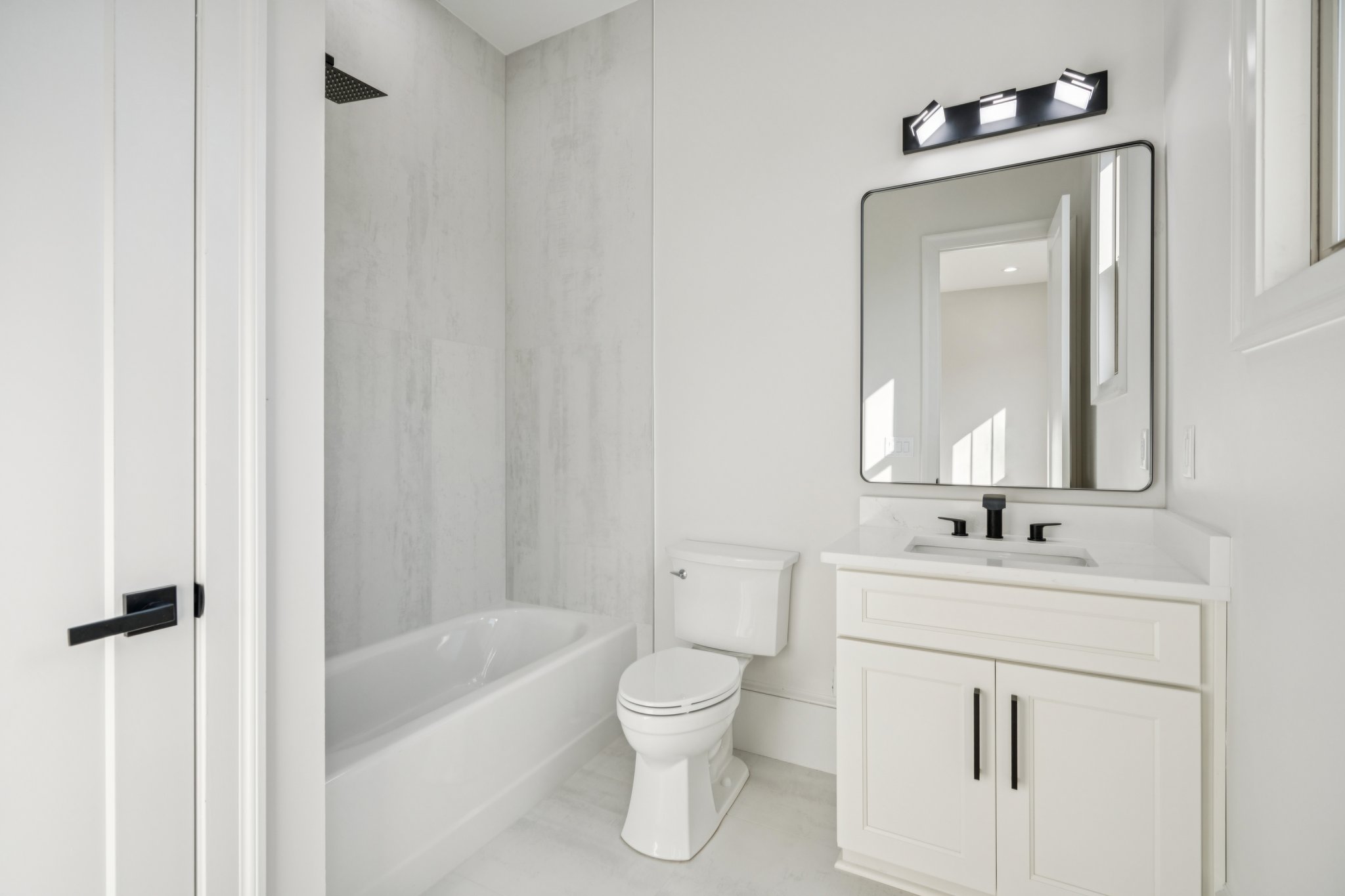 Local_Flavor_films-4546 Fawn Path, Gainesville, GA 30506-316.jpg