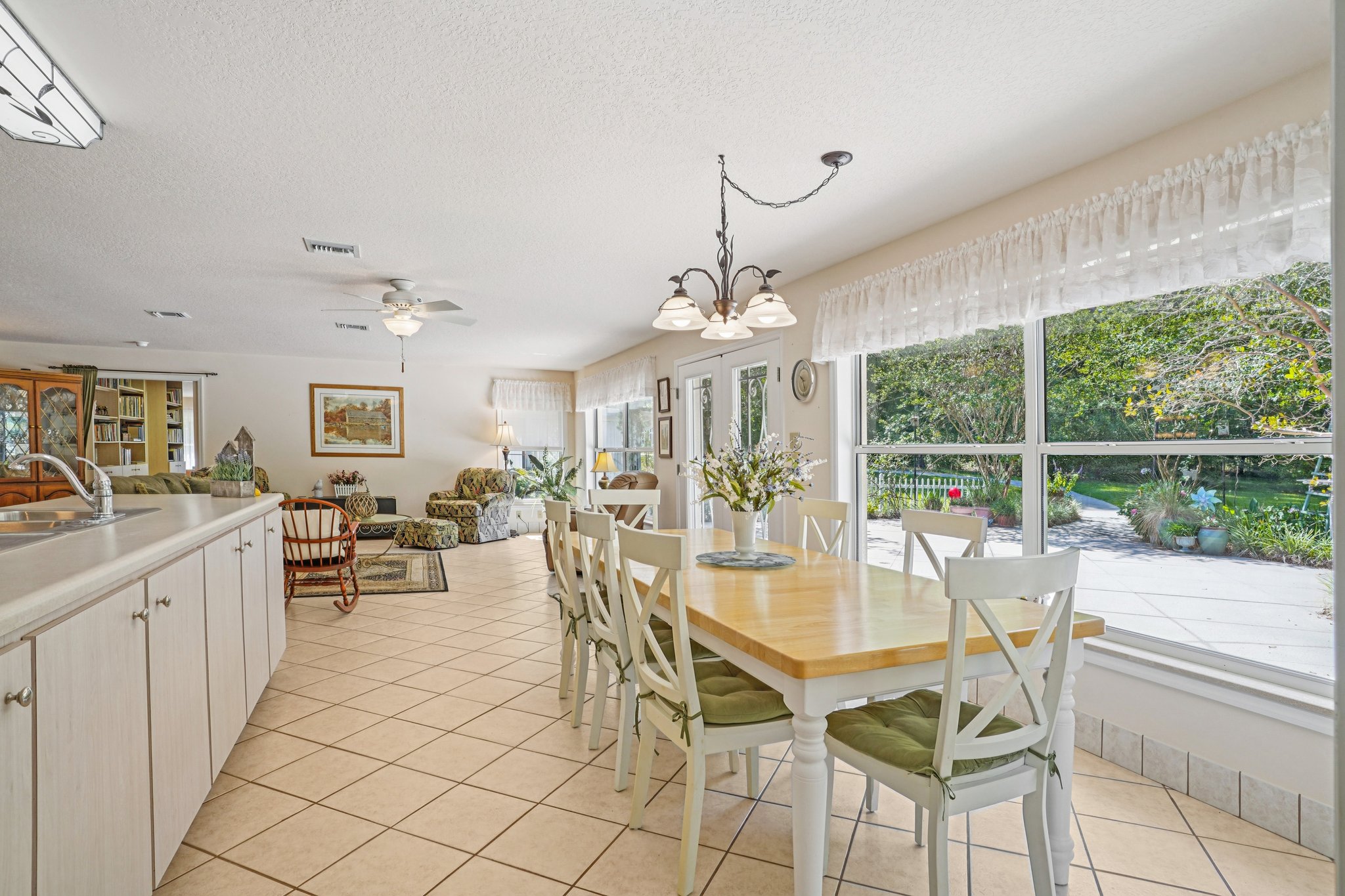 Griffin View Dr-L2205-021.jpg