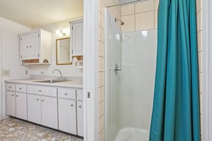 Griffin View Dr-L2205-043.jpg