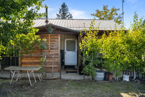  Photo 0