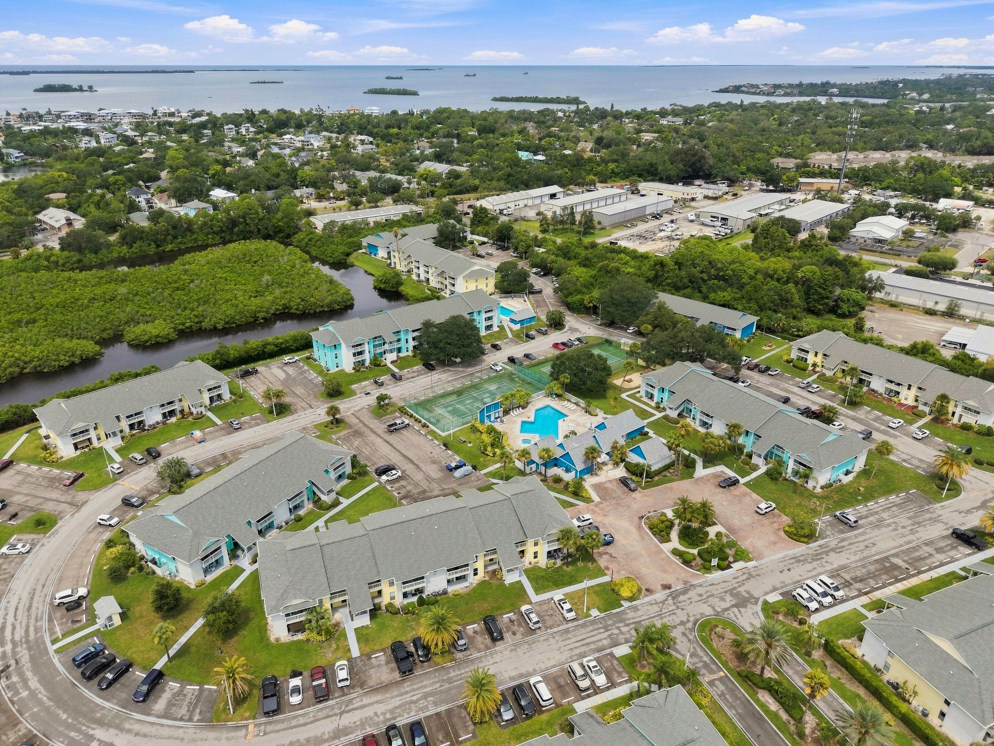  Photo 41