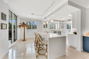 Breakfast Bar - Kitchen